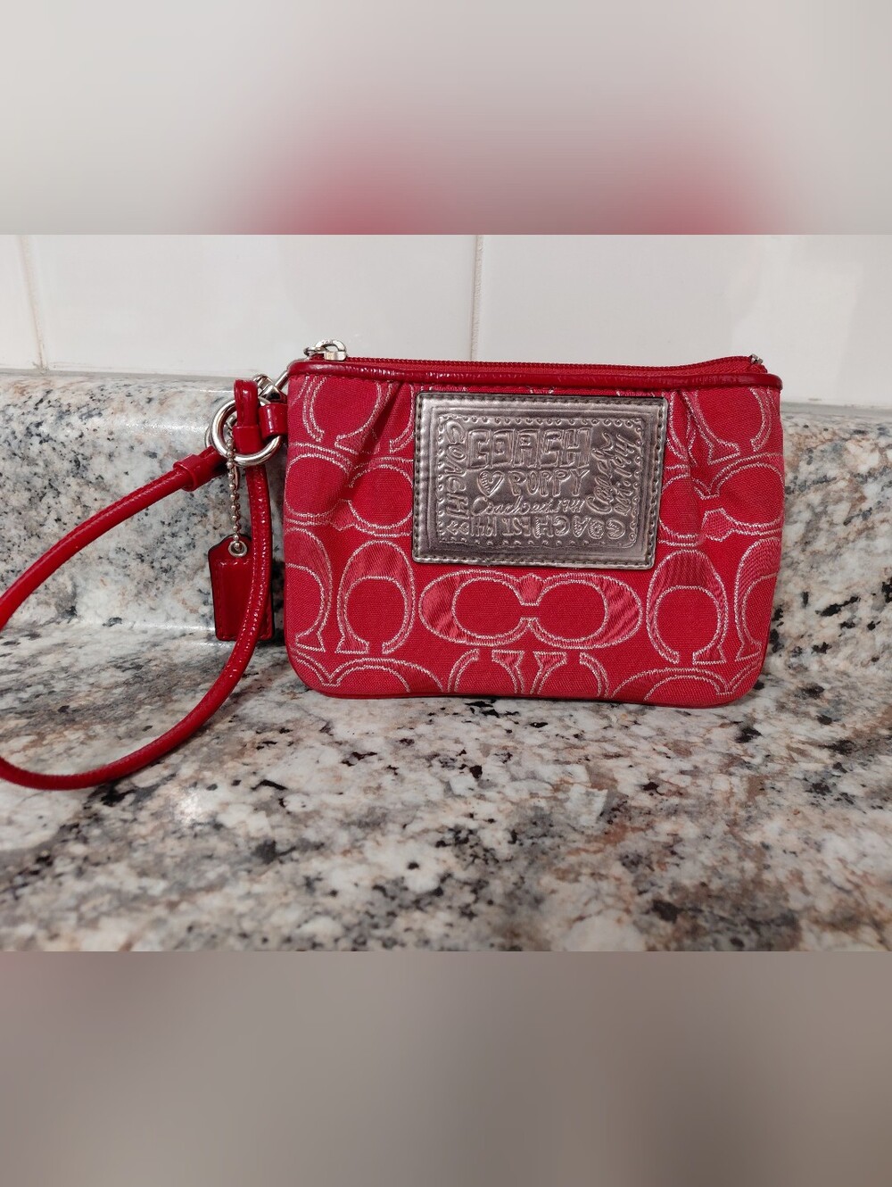 Coach Poppy Wristlet.ECU NO CALLOUTS